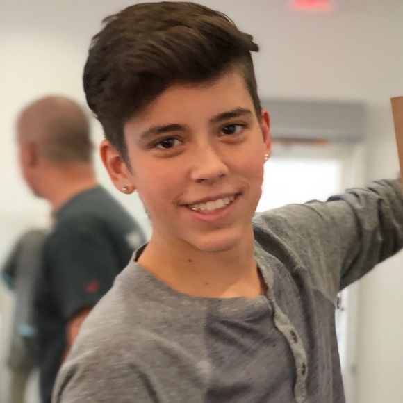 Meet your Posher, Kyle - Picture 1 of 1